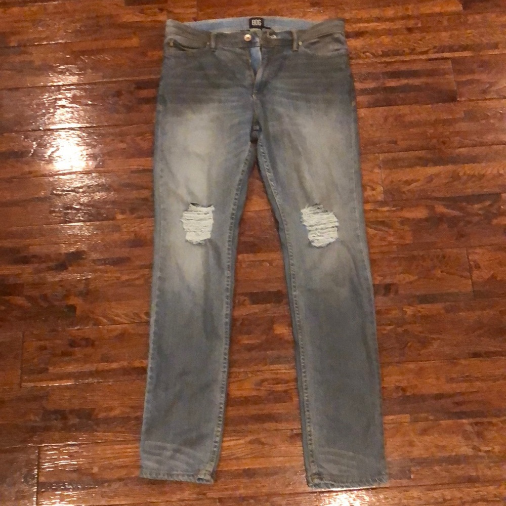 BDG Urban Outfitters ripped jeans